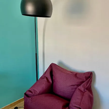 Stanza In Condiviso Double With Private Bathroom And Balcony In A Shared House * Catania